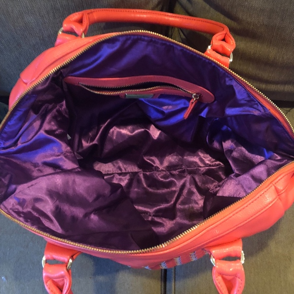 Handbag - Picture 4 of 5